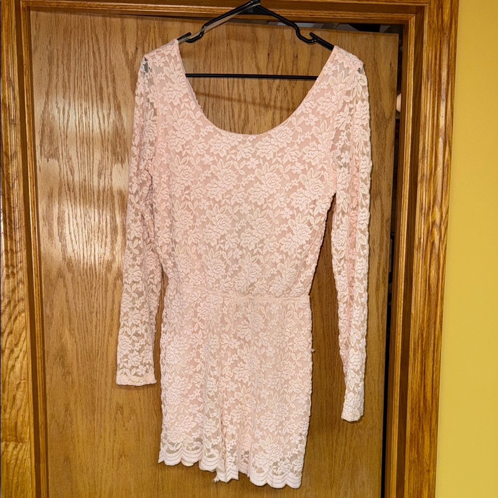 Charlotte Russe Lace Romper in Soft Pink